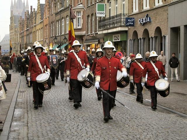 MeninParade1